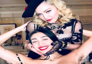 Madonna'nın kızından koltuk altı şov!